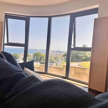 2bed With Pool & Sea View Apartment
